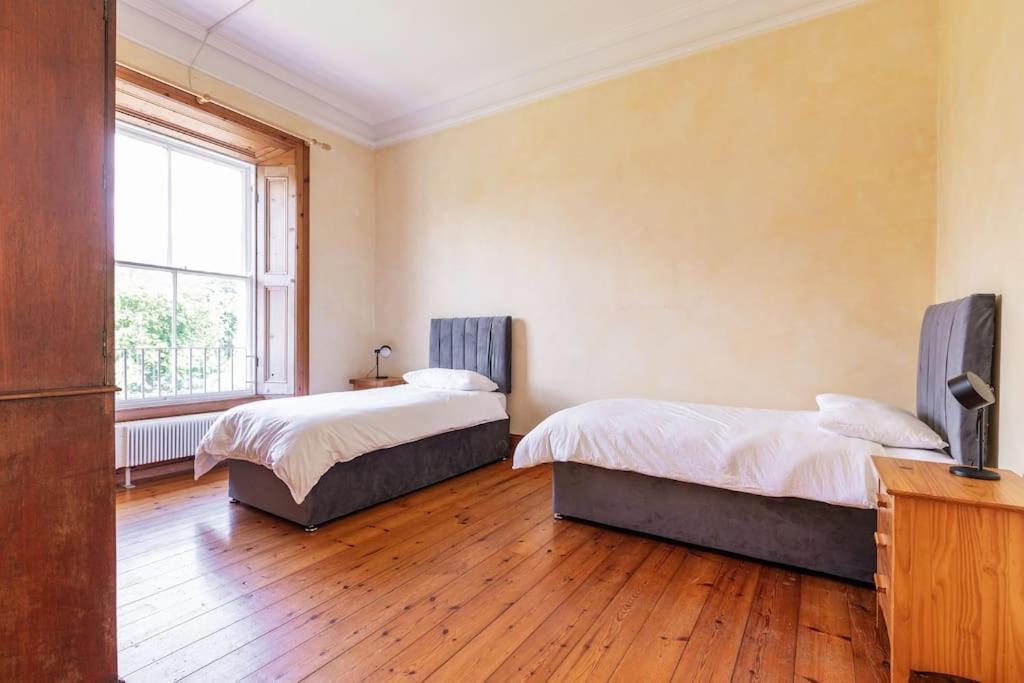 Montebello House Apartment
