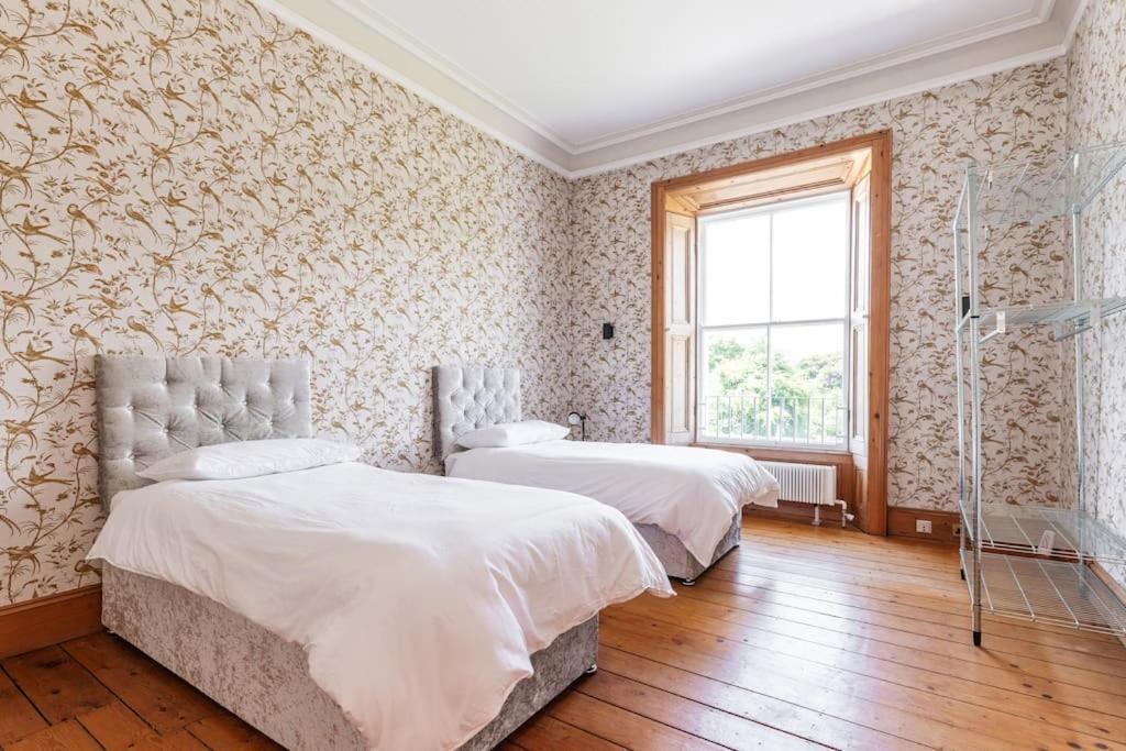 Montebello House Apartment *