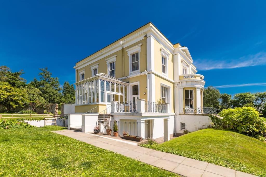 Montebello House *